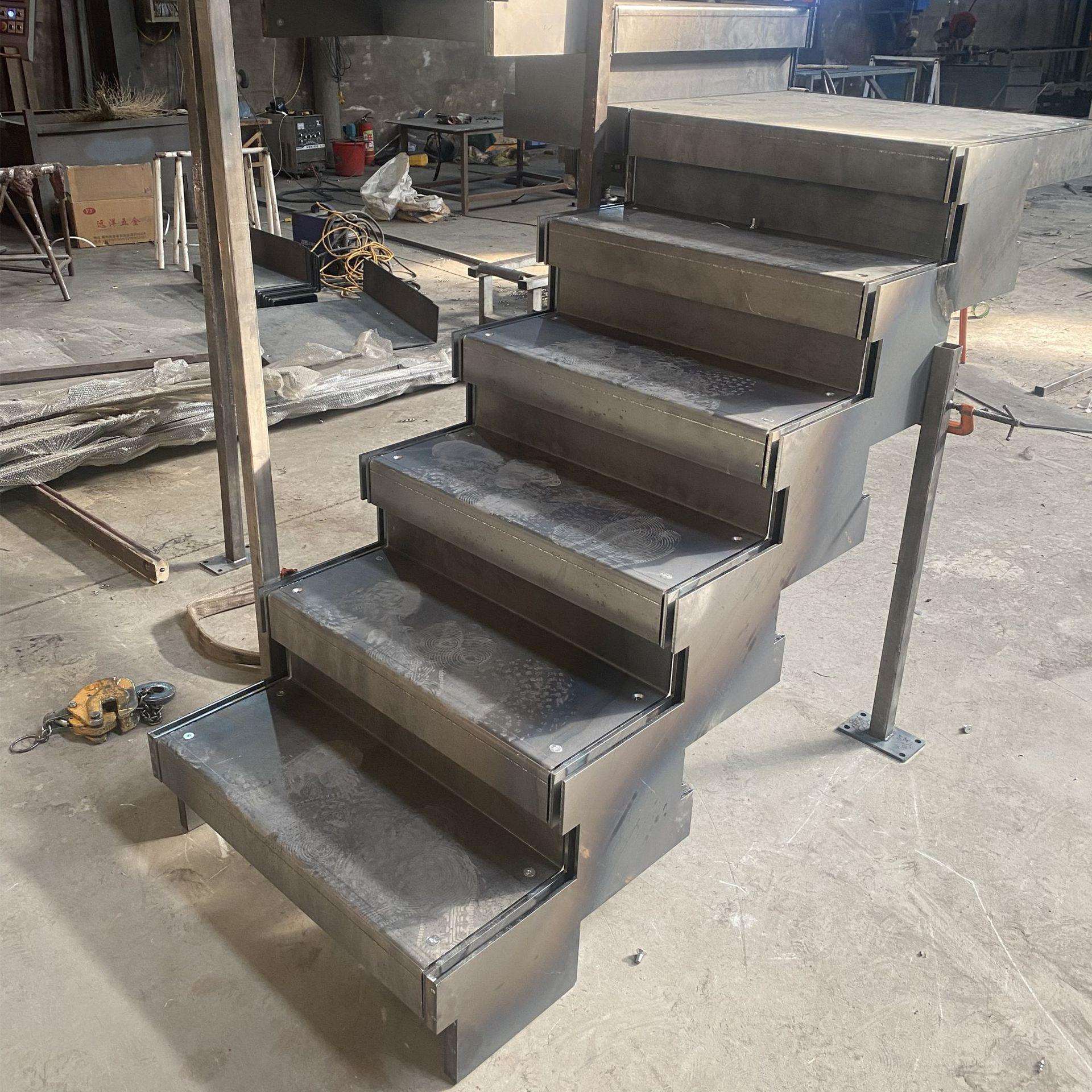 钢木楼梯骨架阁楼复式跃层双梁室外楼梯家用别墅室内钢结构楼梯