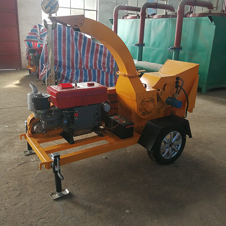 可移动柴油小型树木树叶粉碎机