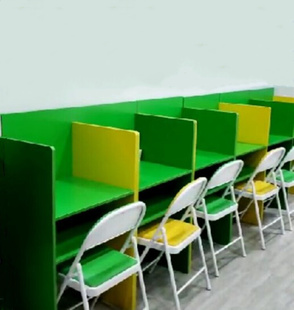 辅导培训机构学生卡位桌子中小幼课桌椅定制一对一组合学习视力桌