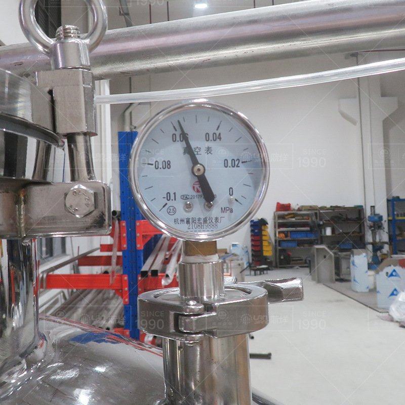 大型不锈钢粉体储罐锥形真空粉末储料罐自动真空吸料存储罐带震动,机械设备,过滤设备,淘宝优惠券,粉丝福利购,淘宝优惠卷