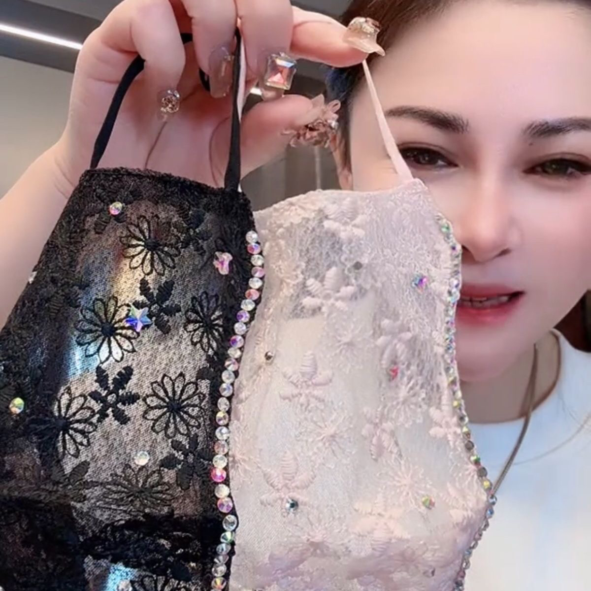 2024新款轻薄透气双层蕾丝防晒带钻口罩高颜值女款透气面纱