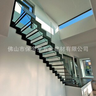 黑色烤漆龙骨钢化玻璃护栏夹胶玻璃踏板家用楼梯出口各国整梯