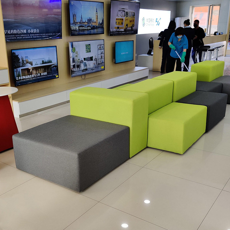 4S店售楼处休息区工作大厅售楼处接待会客现代休闲办公沙发凳组合