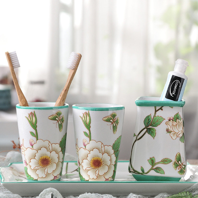 卫生间创意牙刷置物架漱口杯情侣牙杯牙具套装轻奢风浴室台面收纳