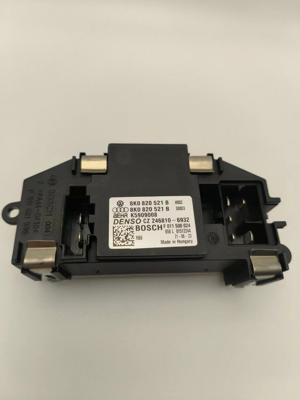鼓风机电阻调节器A4LA5B8Q5鼓风机控制单元调速马达8K0820521B