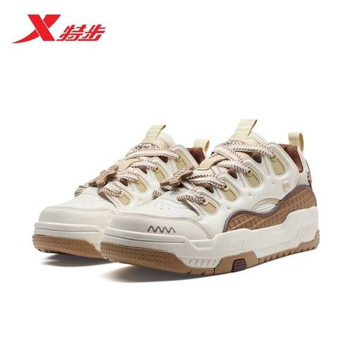 特步女鞋休闲板鞋2025冬季新款