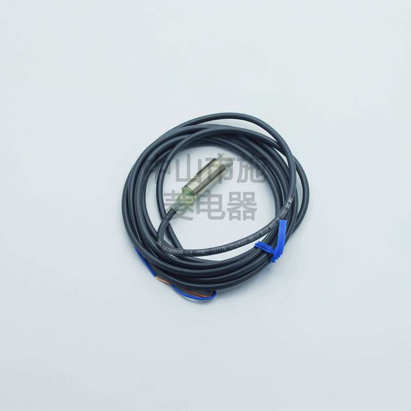 接近开关E2E-X8MD1/X10ME1-Z/X18ME1/X7D1/X3D1/F1-Z全新接近开关