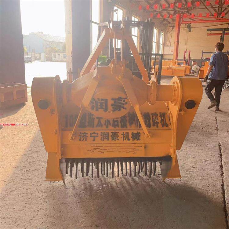 斯太尔后桥式树桩破碎机园林树疙瘩打碎机树墩子粉碎机
