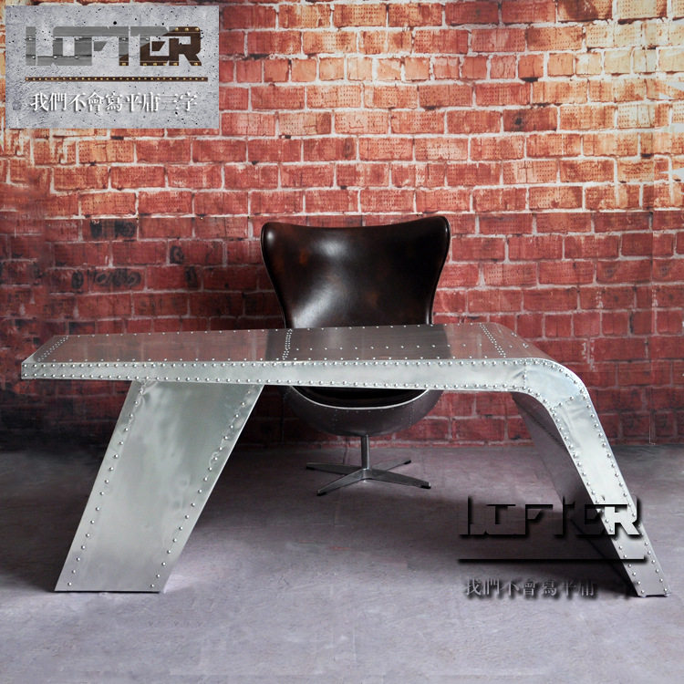 LOFT工业风办公桌铝皮铆钉电脑桌个性设计师大班桌工厂直销长方形