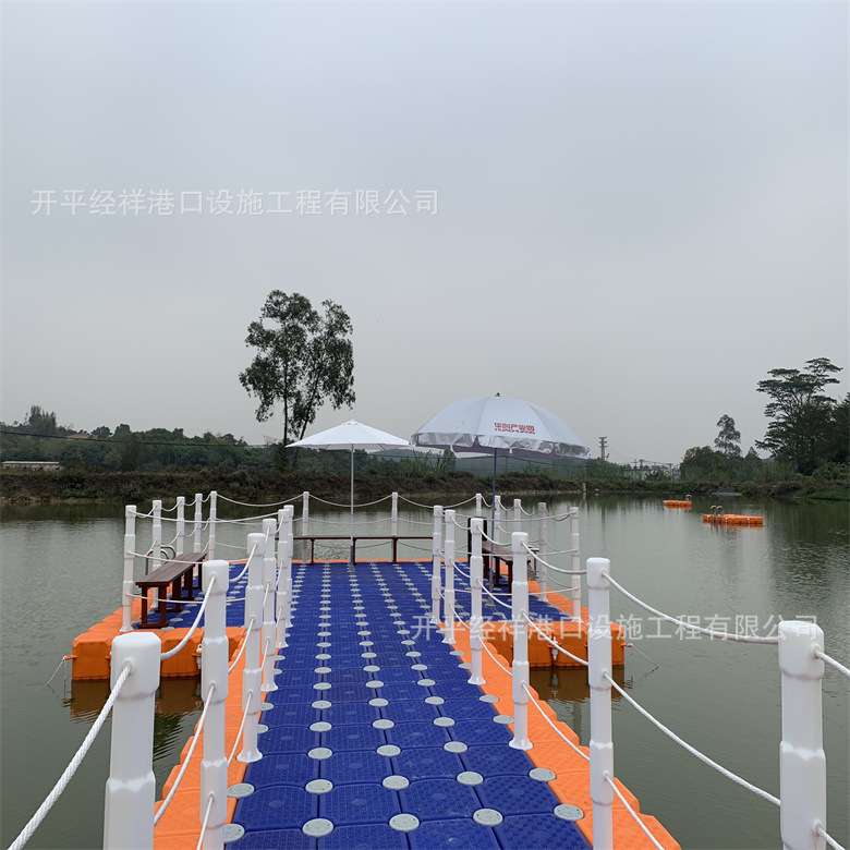 水上游艺设施平台,水上乐园 水上脚踏车 水上充气乐园平台 水上游艺设施平台,水上乐园 水上脚踏车 水上充气乐园平台