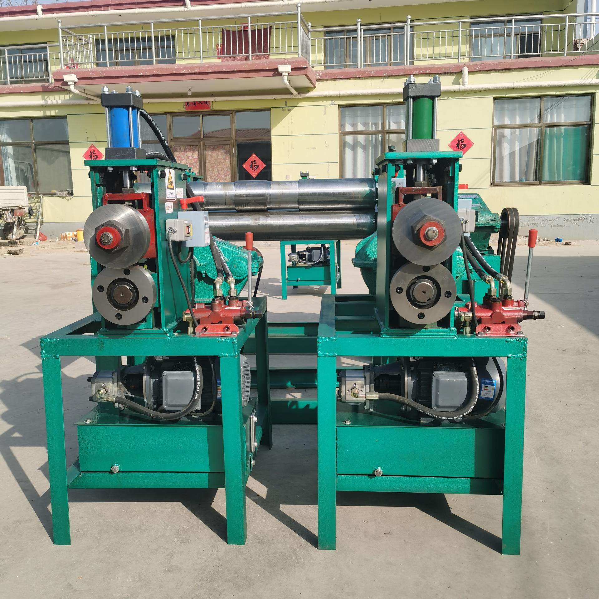 立式油桶切割机 半自动废油 桶拆解设备