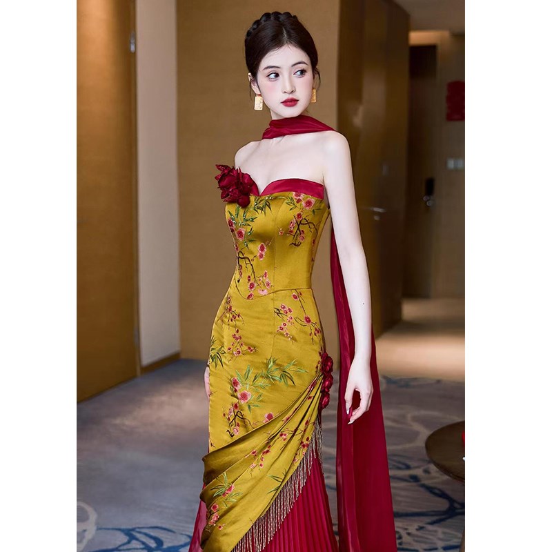 速发新中式晨袍2025新款高级感流苏新娘订婚晚礼服裙抹胸国风敬酒
