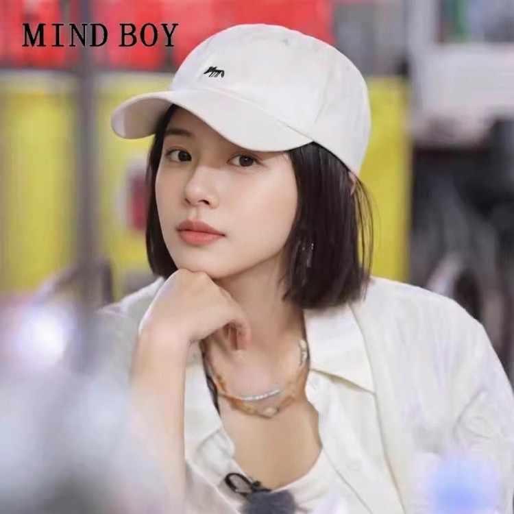 MIND BOY花少明星同款狐狸刺绣软顶棒球帽男情侣休闲米白鸭舌帽女