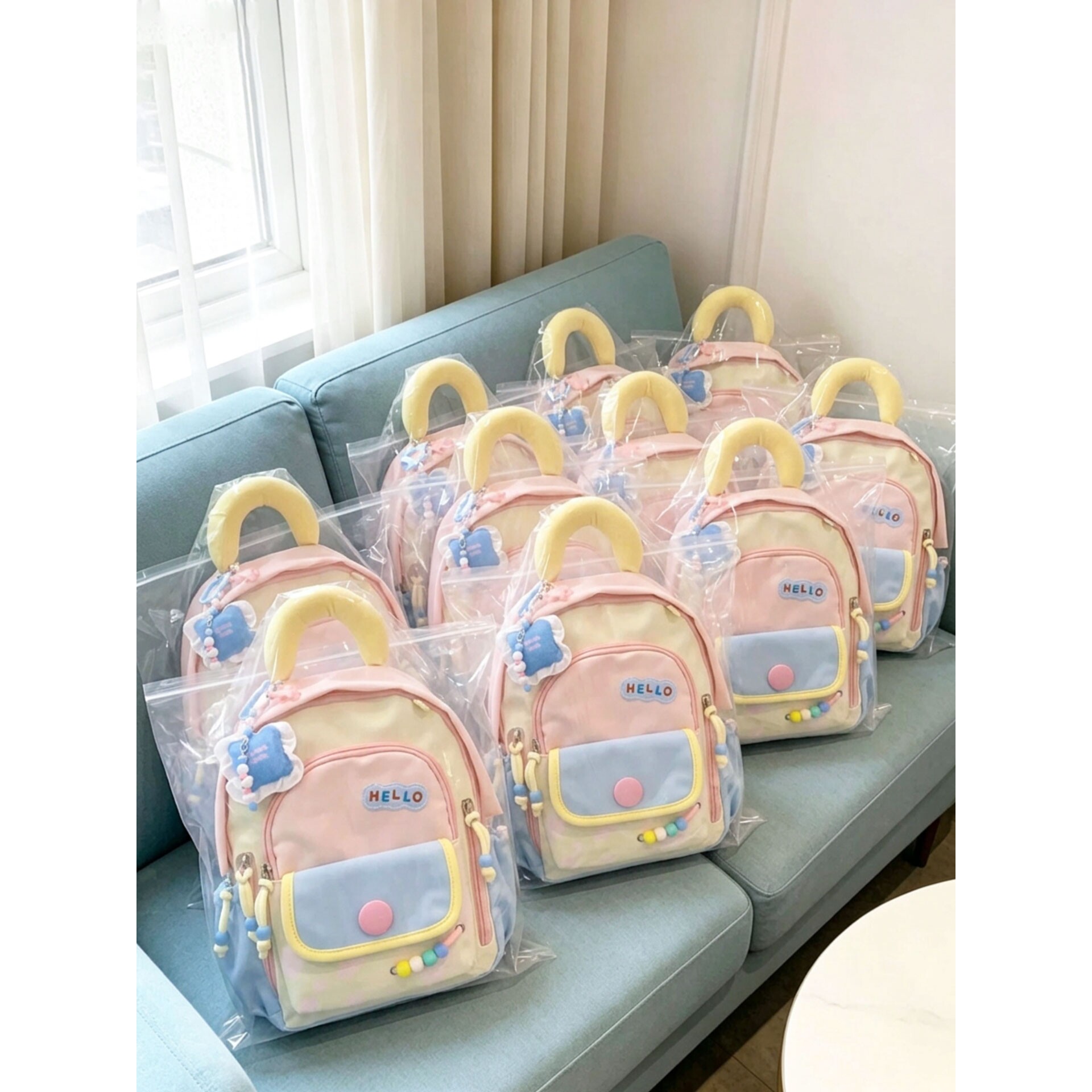 多巴胺幼儿园书包大容量儿童书包女小学生双肩包小型轻便上学背包