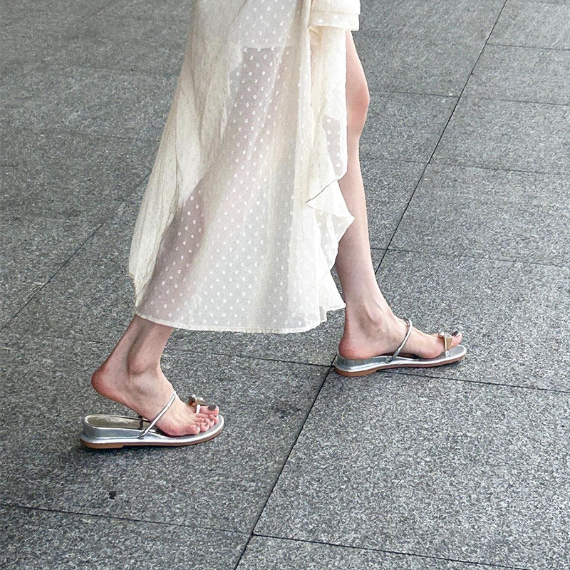 水钻夹趾凉鞋女款夏季法式气质外穿时尚配裙子的拖鞋绝美人字拖