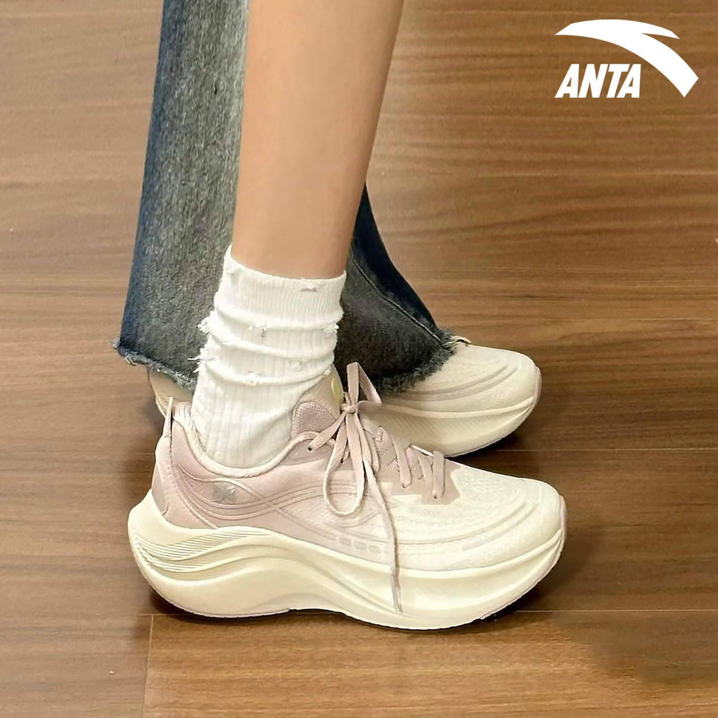 安踏女鞋叶子6跑步鞋官方正品冬季2025新款专业跑鞋羽毛球运动鞋