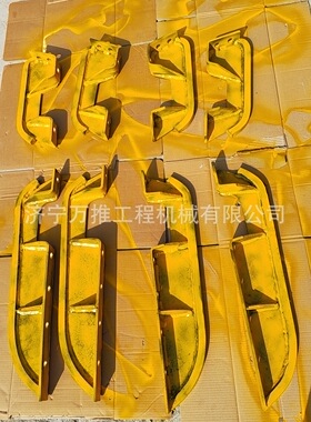 推土机D31 D37 护板  11G-30-22121  11G-30-22111