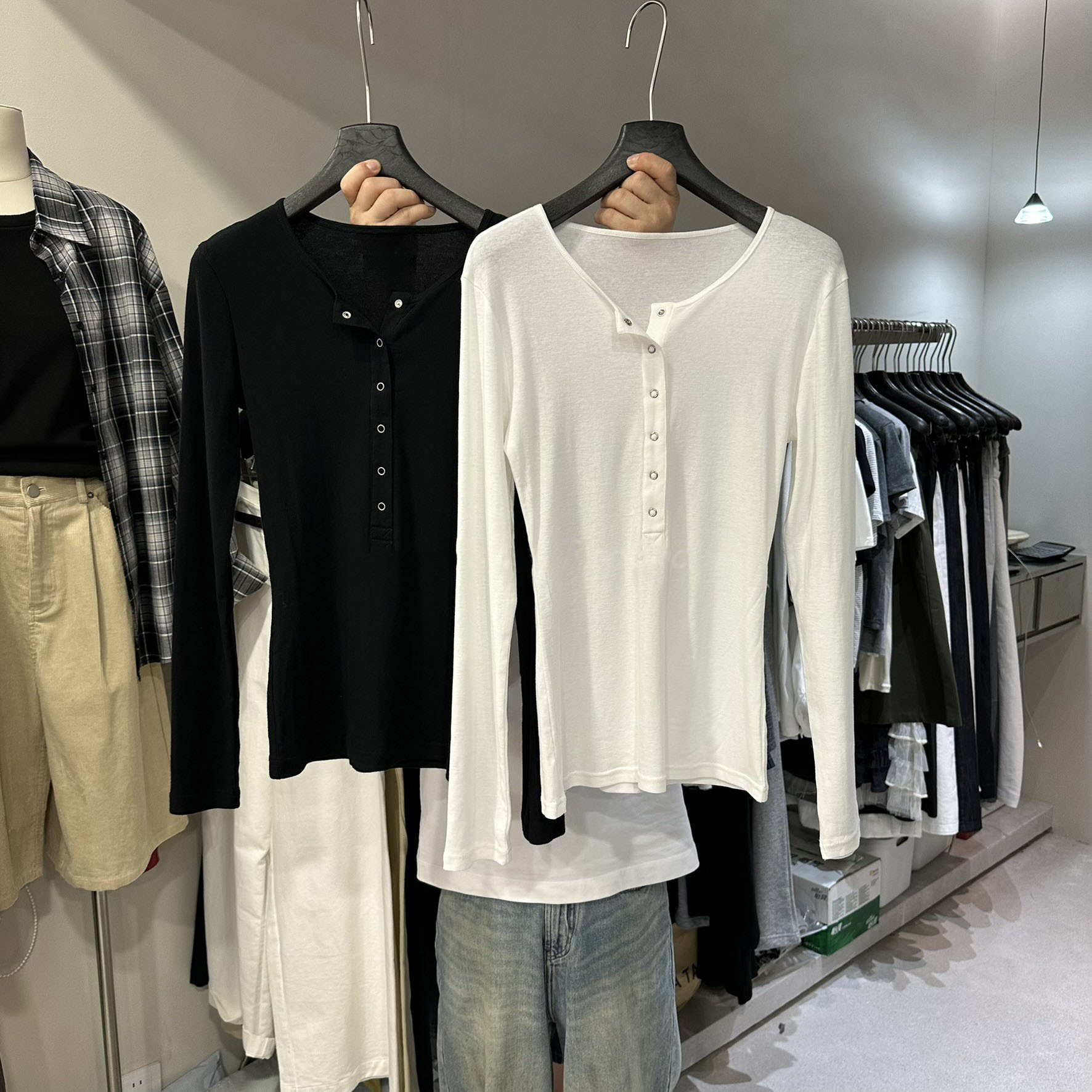 韩系半扣设计纯色修身长