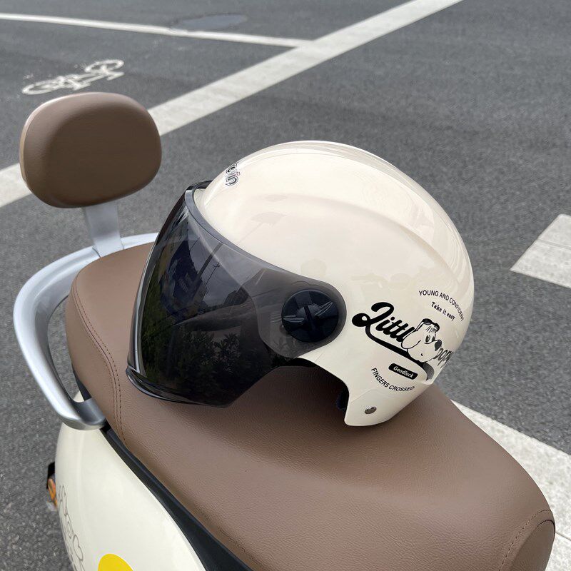夏天3c认证电动车头盔男女士摩托车半盔安全帽四季防晒透气新款潮