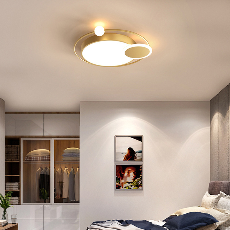 北欧LED吸顶灯2023新款家用金色圆形现代简约网红房间卧室灯具