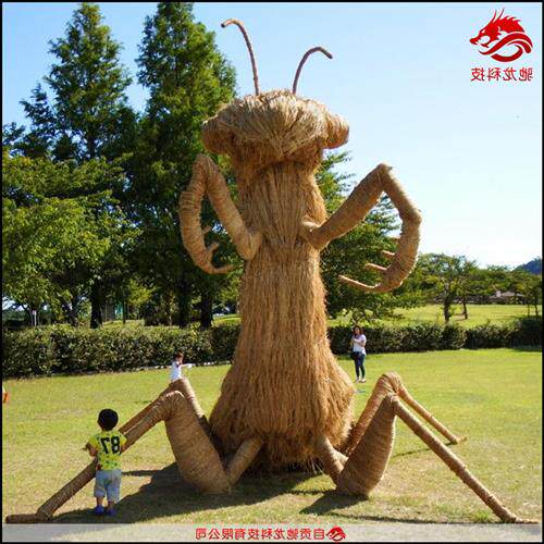 陕西农民丰收节策划昆虫螳螂草雕观光农业农耕展品道具稻草人