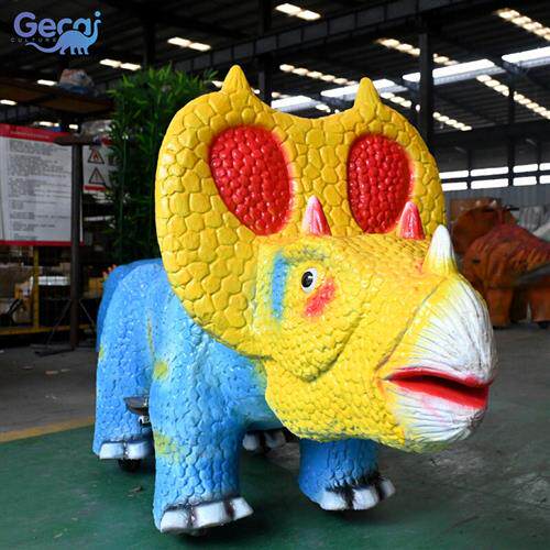 儿童游乐骑乘恐龙电瓶车扫码投币广场游玩电动恐龙模型跑跑车厂家