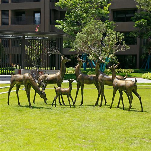 仿铜鹿雕塑户外庭院花园装饰景观园林大型抽象落地草坪公园玻璃钢