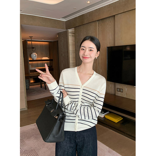 Maven Lin 费里斯周末|经典条纹v领毛衣开衫女极简宽松针织上衣