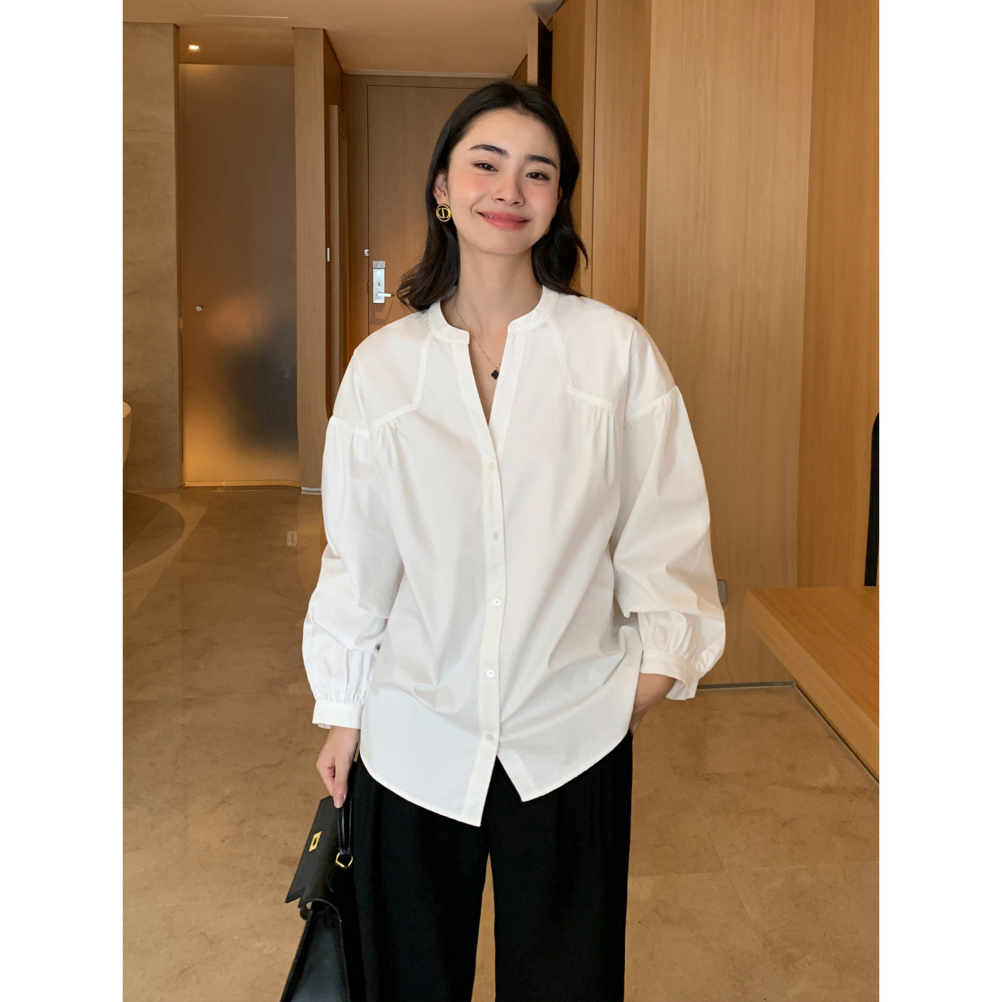 白色v领衬衫女长袖秋季气质上衣