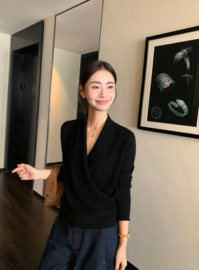 Maven Lin 设计感交叉V领羊绒衫女秋冬气质套头毛衣内搭羊毛上衣