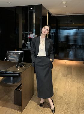 Maven Lin 意奢老钱 经典翻领宽松西装外套女直筒中长半身裙套装