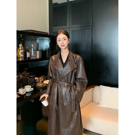 Maven Lin 复古高级感 立领pu皮衣外套女气质系带收腰中长款风衣