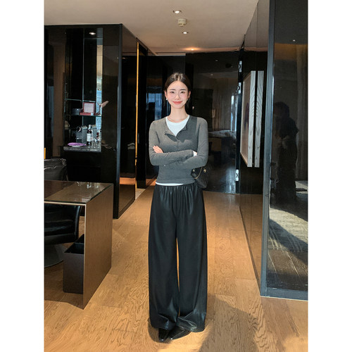 Maven Lin【现货7折】摩登张力 黑色PU皮休闲直筒裤宽松拖地皮裤