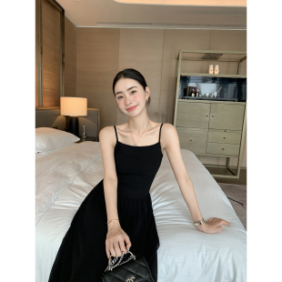 Maven 优雅奢美吊带连衣裙女极简重工收腰纸片人雪纺小黑裙 Lin
