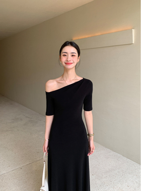 Maven Lin 简约气质黑色斜肩连衣裙女修身显瘦收腰包臀一字肩长裙