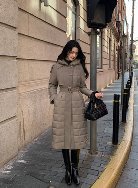 Maven Lin 【现货5折】90白鹅绒连帽鹅绒羽绒服女中长款收腰外套