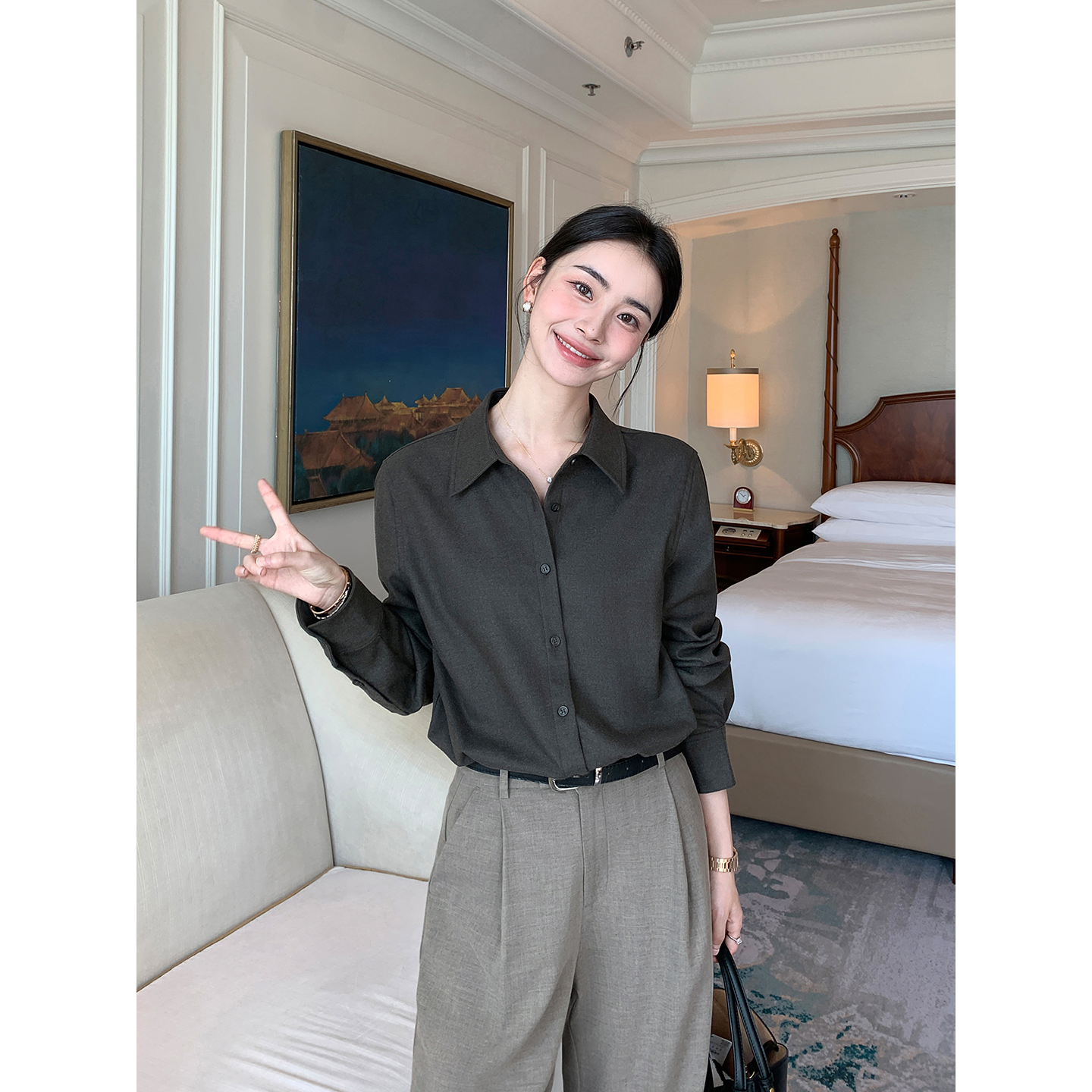 Maven Lin 知性娴雅 经典翻领长袖衬衫女高级感宽松白领叠穿衬衣