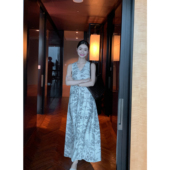 老钱松弛挂脖无袖 Maven Lin 连衣裙女艺术感宽松v领碎花大摆长裙