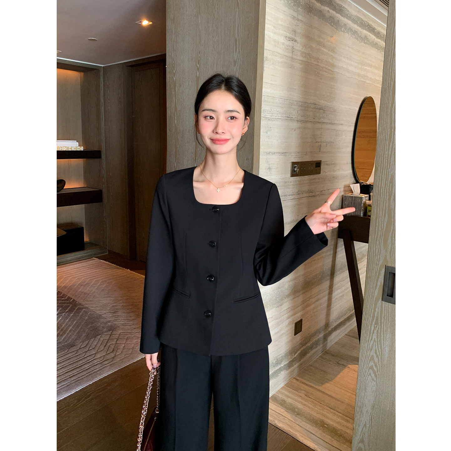 Maven Lin 智性韵律 黑色方领收腰西装外套女高级感休闲裤套装