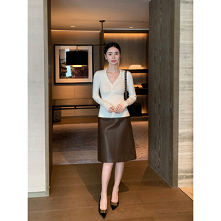 职场掌控系列 现货7折 复古pu皮裙半身裙女a字包臀裙 Lin Maven