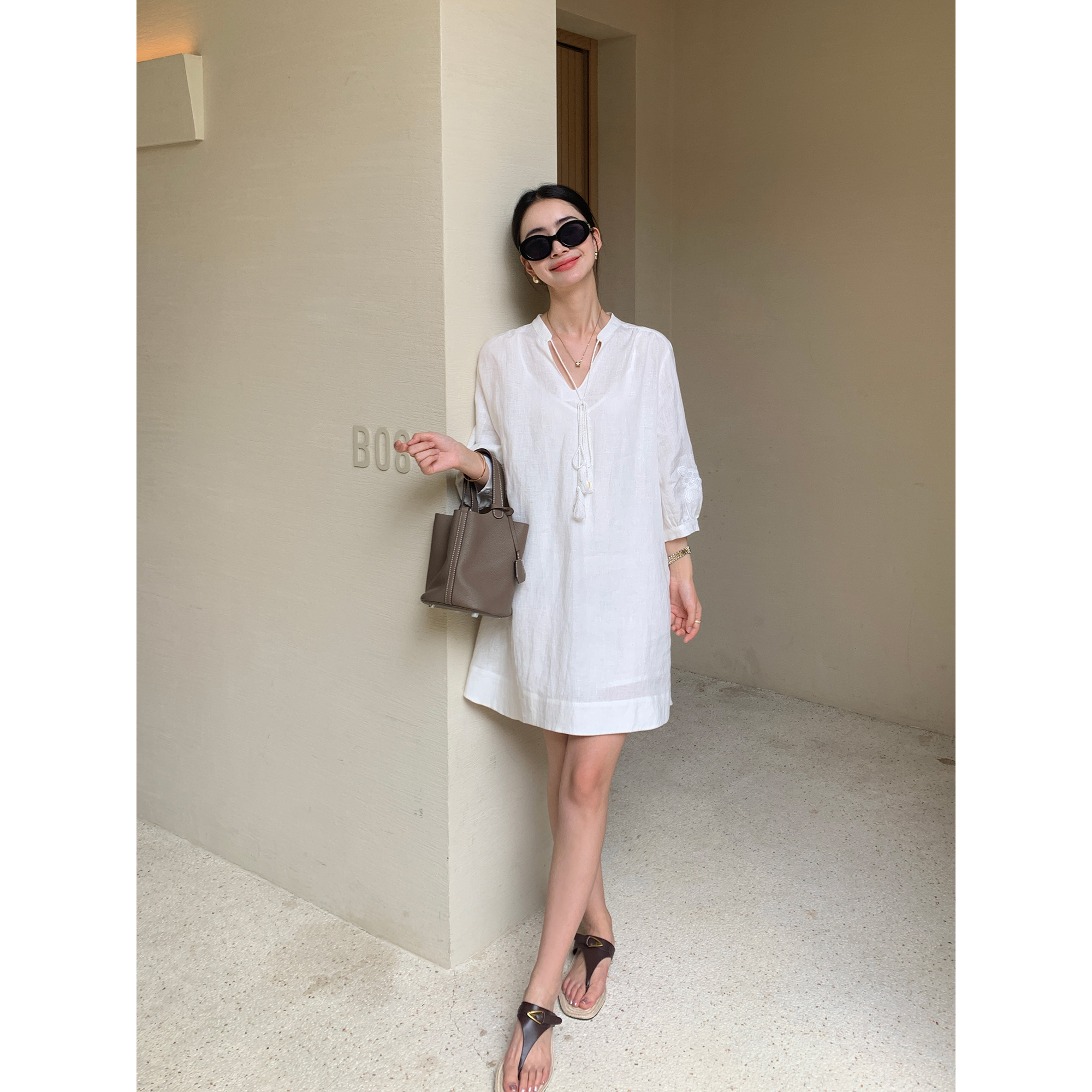 Maven Lin 极简松弛感度假风100亚麻V领衬衫短裙女宽松廓形连衣裙