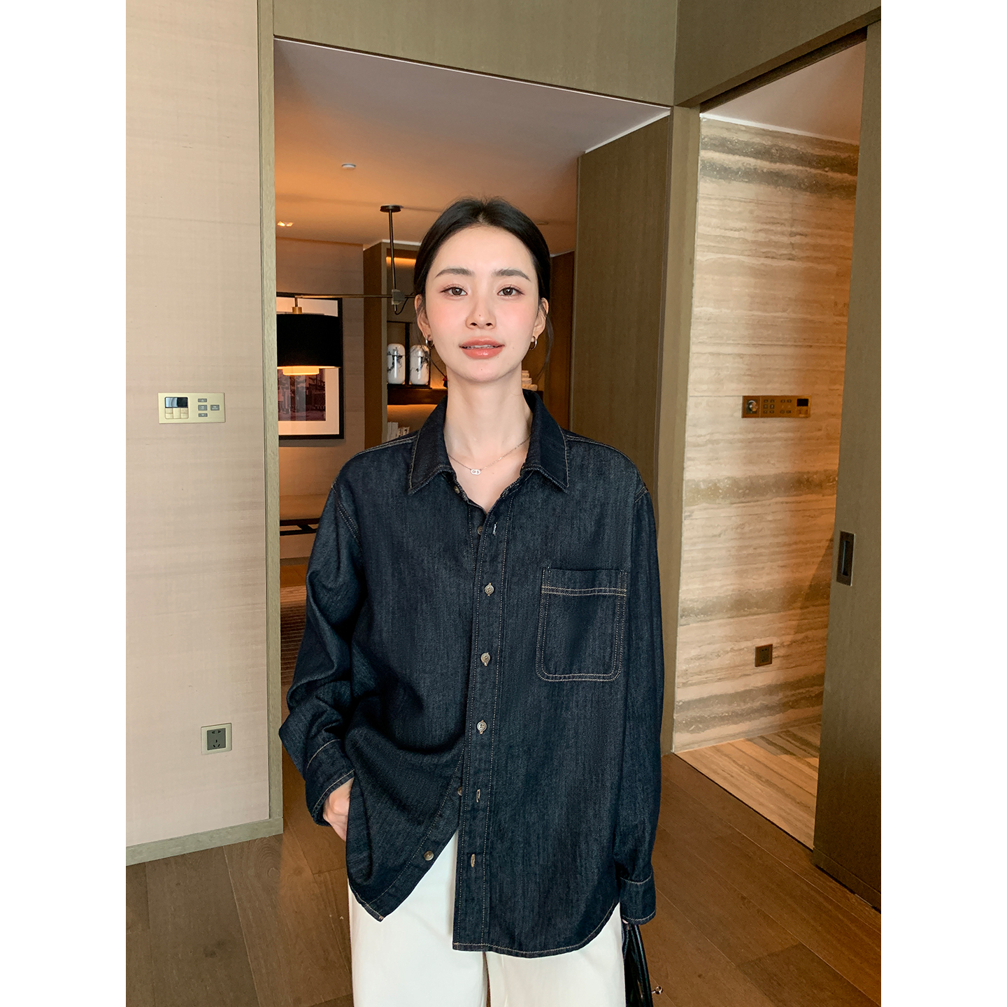 Maven Lin 精简流畅 原色翻领牛仔衬衫女气质通勤长袖衬衣外套