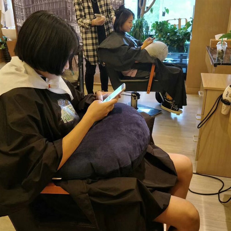 美发沙龙充气抱枕车载办公室午睡沙发靠枕 美P甲缓解疲劳U型抱枕