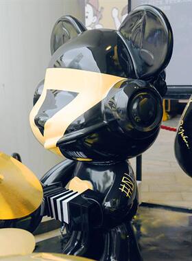 创意大型景观潮玩网红打卡摆件叮咚熊动漫卡通KAWS玻璃钢树脂雕塑