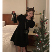 派对cake 法式 千金泡泡袖 范雯雯 连衣裙女冬季 黑色圆领复古A字裙