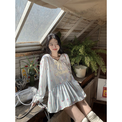 海盐浪花蝴蝶结v领连衣裙女春季