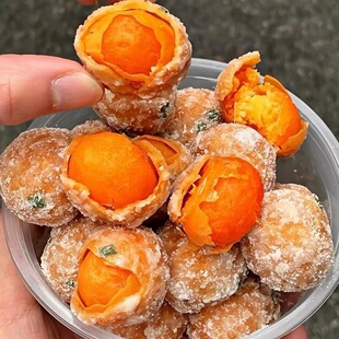 广东潮州反沙咸蛋黄蛋黄酥甜咸口传统工艺点心学生零食解馋糕点