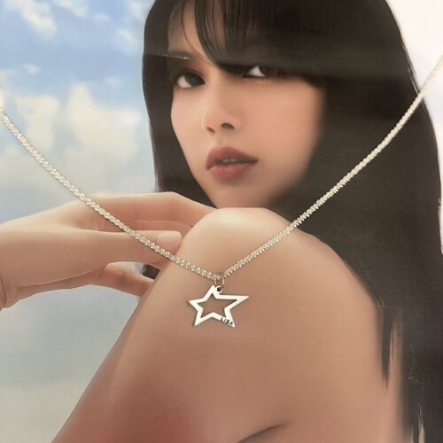 Lisa周边同款高级感小众钛钢吊坠应援挂链情人节生日礼物手链项链