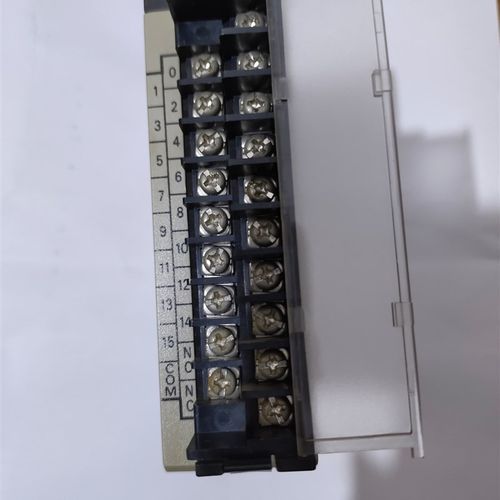 PLC C200H-ID212原装实物拍前询价