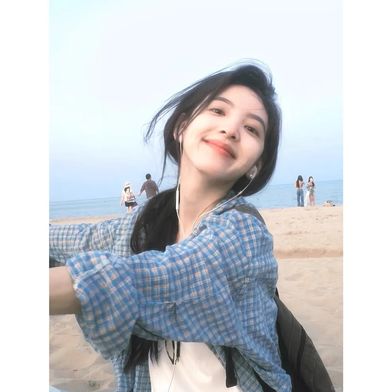 章若楠同款慵懒风休闲格子衬衫女